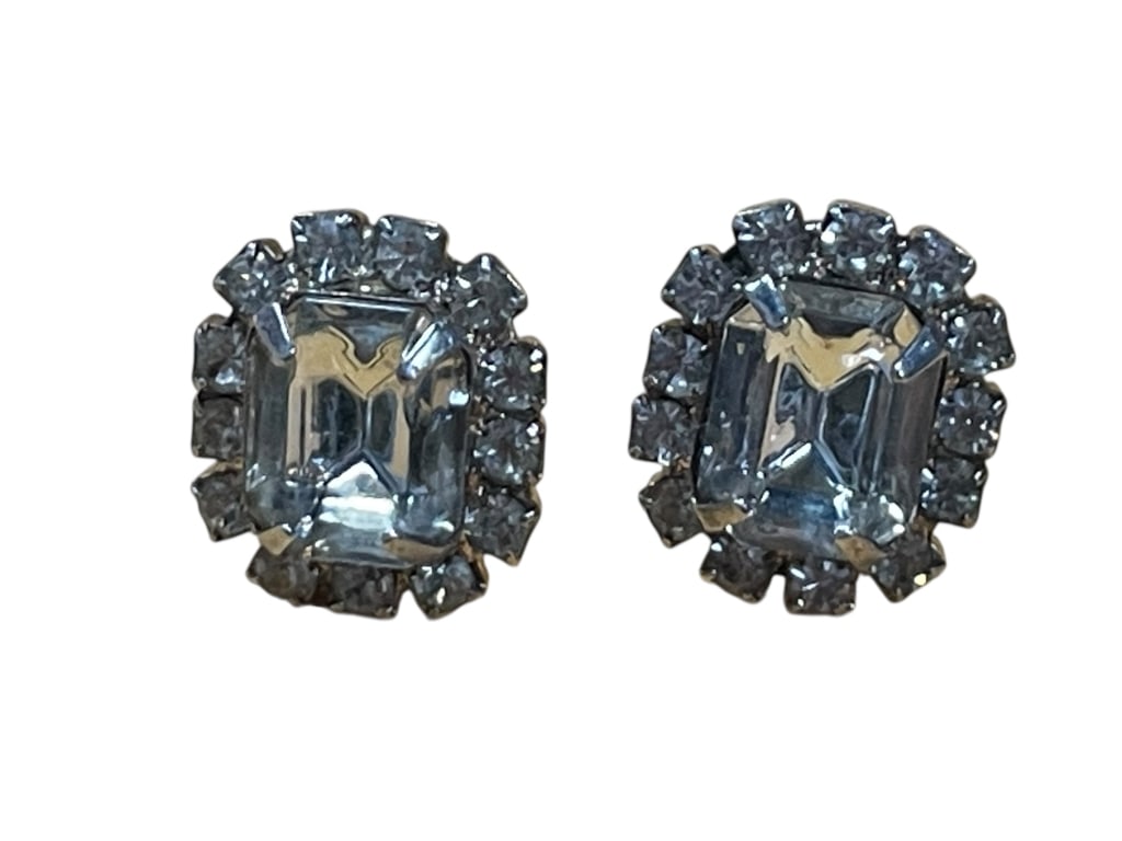 VINTAGE CRYSTAL RHINESTONE CLASSIC GLAM  EARRINGS (1 of 4)