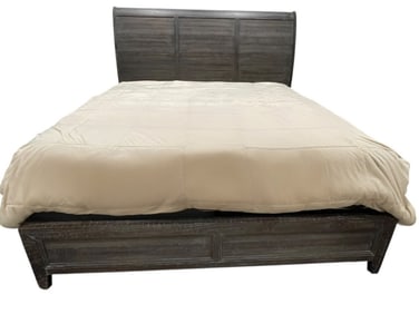 CONTEMPORARY FARMHOUSE KING PANEL BED FRAME