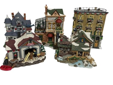 5 LEMAX & SANTA'S WORKBENCH CHRISTMAS VILLAGES