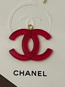 CHANEL DEEP RED CC LOGO ZIPPER PULL PENDANT CHARM