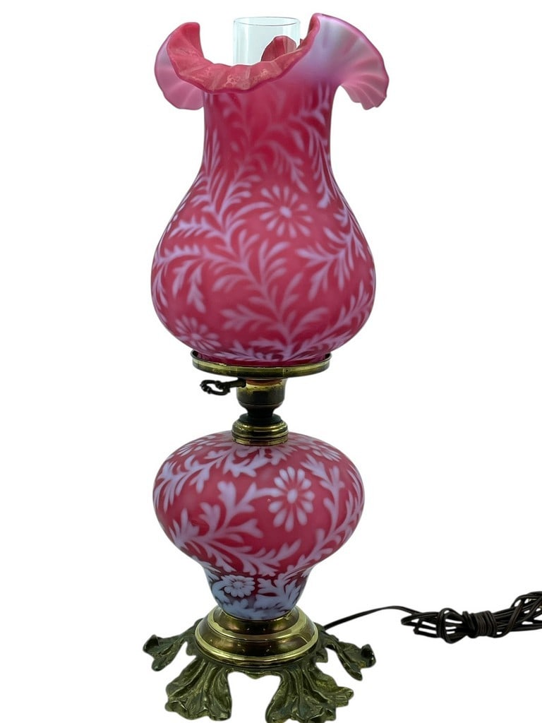 FENTON STYLE BANQUET LAMP W BRASS BASE 20" (1 of 14)