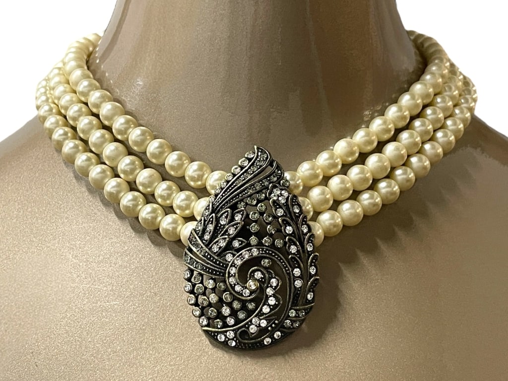 HEIDI DAUS TEARED TAPESTRY PEARL NECKLACE (1 of 6)