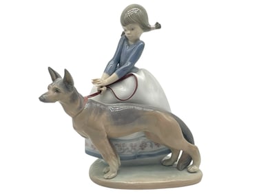 LLADRO "NOT SO FAST" PORCELAIN FIGURINE 8.5"