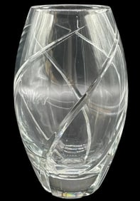 TIFFANY & CO. SWIRL OPTIC CUT CRYSTAL VASE 8"