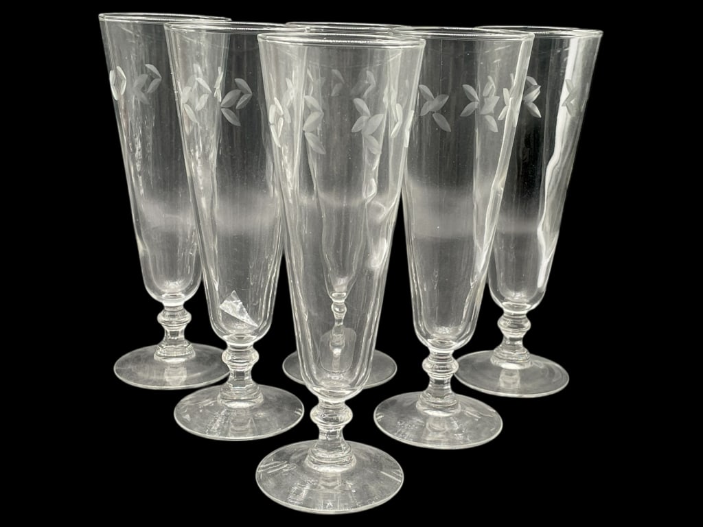SET OF SIX ETCHED GLASS CHAMPAGNE FLUTES 8" (1 of 6)