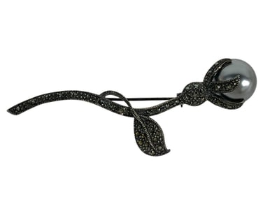 STERLING, MARCASITE & PEARL FLOWER BROOCH 9G