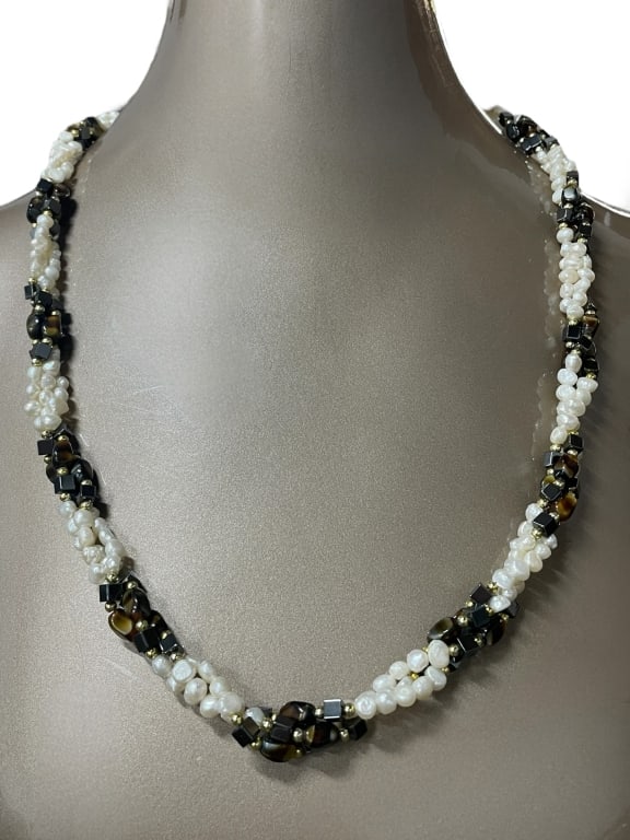 FRESHWATER PEARL & TIGER’S EYE BEADED NECKLACE (1 of 5)