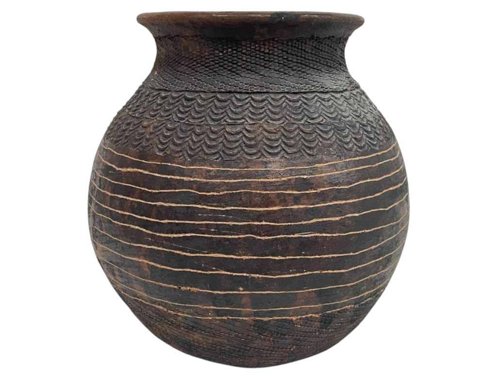 TRIBAL STYLE EARTHENWARE POT 11" (1 of 6)