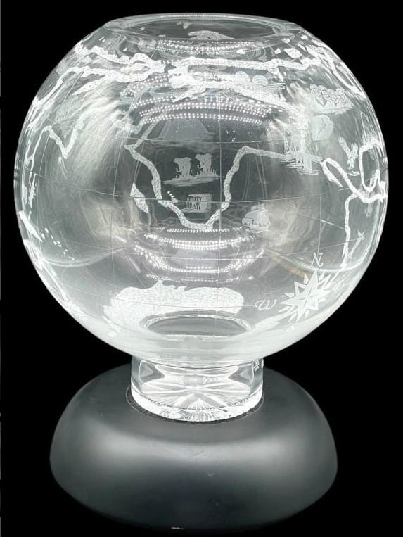 WATERFORD TIMES SQUARE 252/2000 STAR OF HOPE GLOBE: LARGE WATERFORD TIMES SQUARE 252/2000 STAR OF HOPE GLOBE SEVEN CONTINENTS CENTERPIECE ON BASE -16" X 10" DIAMETER TOTAL -VERY GOOD PRE OWNED CONDITION -DP12025