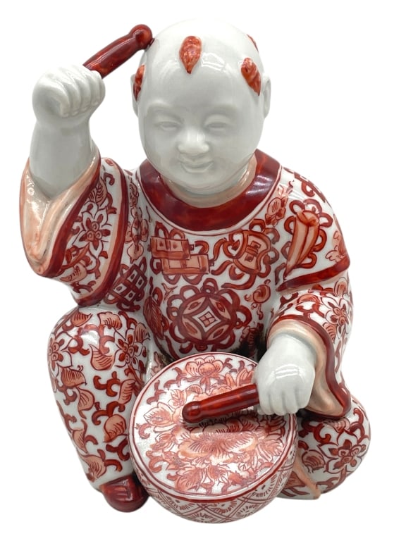RED AND WHITE PORCELAIN FIGURINE OF DRUMMER BOY 8" (1 of 6)