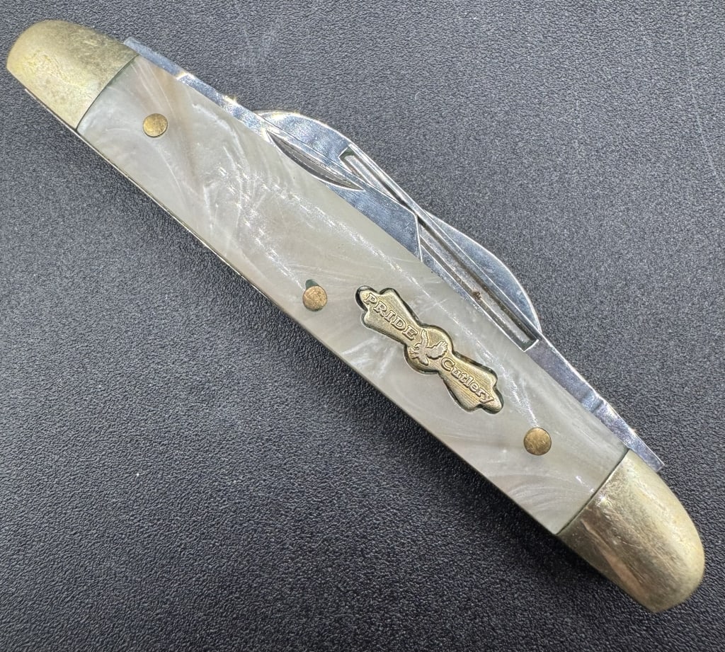 PRIDE CUTLERY PEARLESCENT FOLDING POCKET KNIFE 4" (1 of 3)