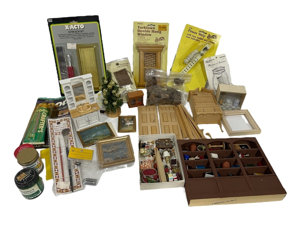 VTG DOLLHOUSE MINI BUILDING SUPPLIES & ACCESSORIES (1 of 6)