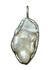 BIWA PEARL NATURAL BUBBLED STERLING BEZEL PENDANT