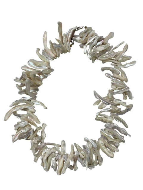 DESIGNER BIWA PEARL STICKS MASSIVE CHOKER NECKLACE: DESIGNER BIWA PEARL STICKS MASSIVE CHOKER NECKLACE - biwa pearl beauties! - large natural stick pearls gathered enmasse to make a huge choker - fits comfortably around the neck - elegant - excellent c