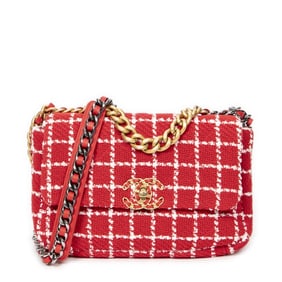 CHANEL MEDIUM TWEED 19 RED QUILTED TWEED CANVAS GO