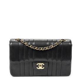 CHANEL VERTICAL STITCH SINGLE FLAP 26 BLACK QUILTE