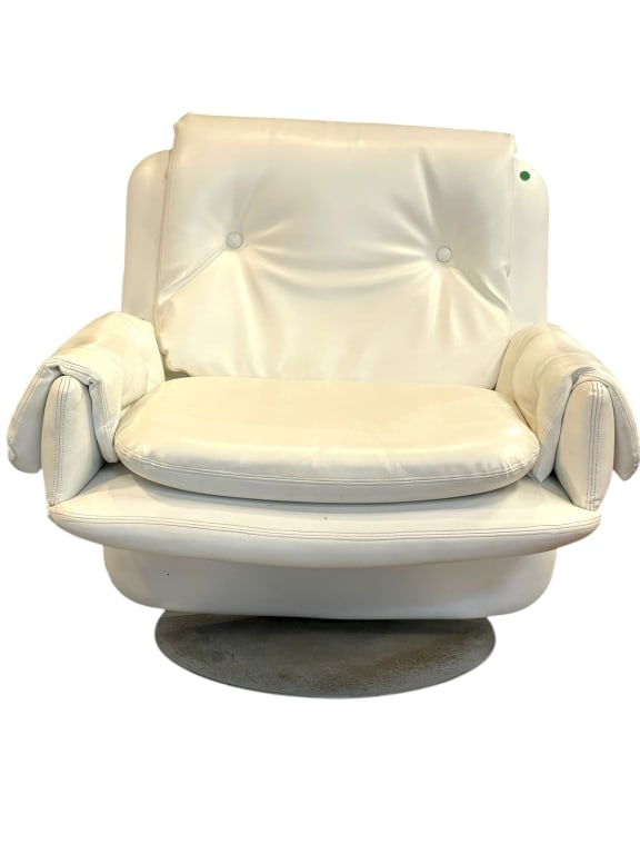 MID CENTURY MODERN ARTIFORT LEATHER CHAIR (1 of 11)