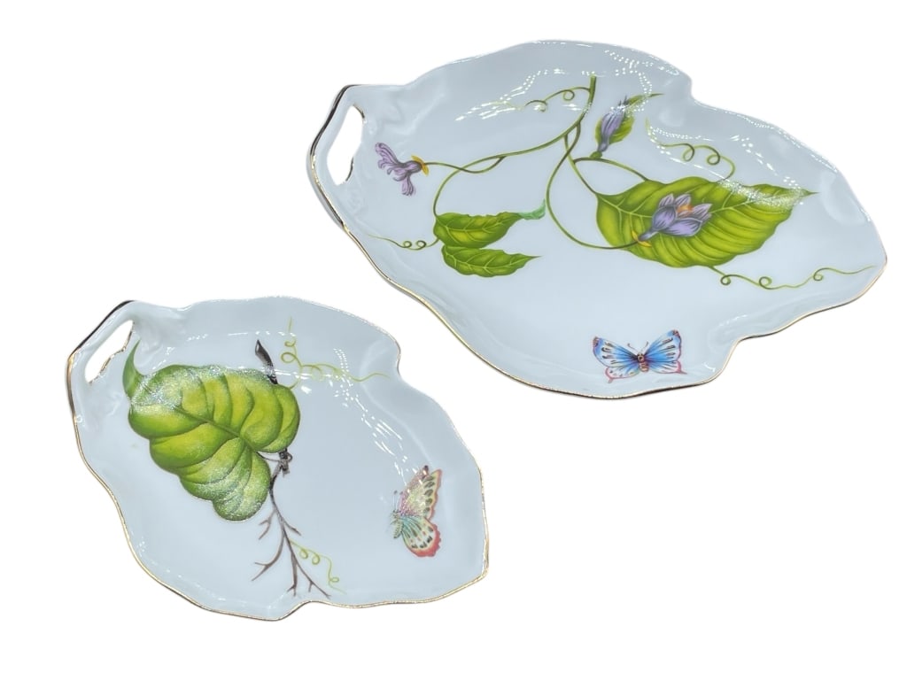I. GODINGER & CO. "JARDIN" TRINKET DISHES 7": I. GODINGER & CO. "JARDIN" LEAF-SHAPED TRINKET DISHES -Very good pre owned condition -Approx 5" and 7" long -Each tray is beautifully detailed with vivid green leaves, lavender blossoms, and pastel bu