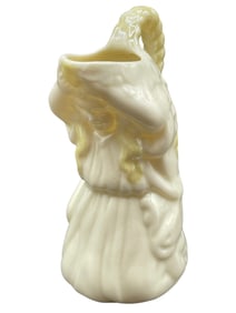 BELLEEK IRELAND PORCELAIN CREAMER 5"