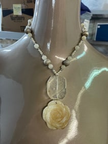 STONE CARVED ROSE BOLD AGATE DROP ARTISAN NECKLACE