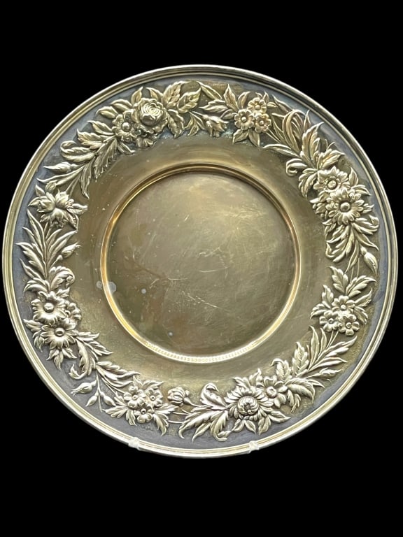 S. KIRK & SON STERLING REPOUSS CHARGER PLATE 350G (1 of 5)