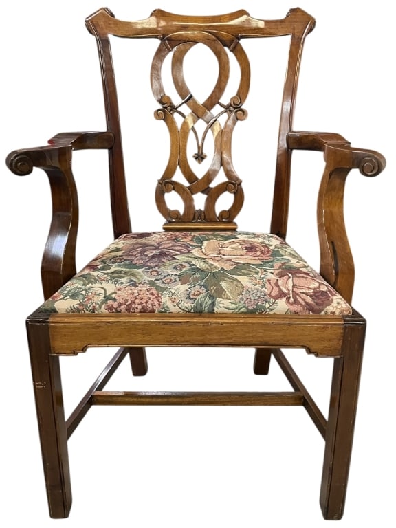 VINTAGE CHIPPENDALE STYLE MAHOGANY ARMCHAIR: VINTAGE CHIPPENDALE / GEORGIAN STYLE MAHOGANY CARVED ARMCHAIR -This elegant vintage armchair, crafted in the enduring style of Georgian-era masters like Chippendale, features rich, carved mahogany or