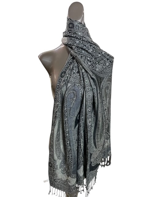 NEW METALLIC RAYON GRAY FLORAL WRAP SCARF 70" LONG (1 of 6)