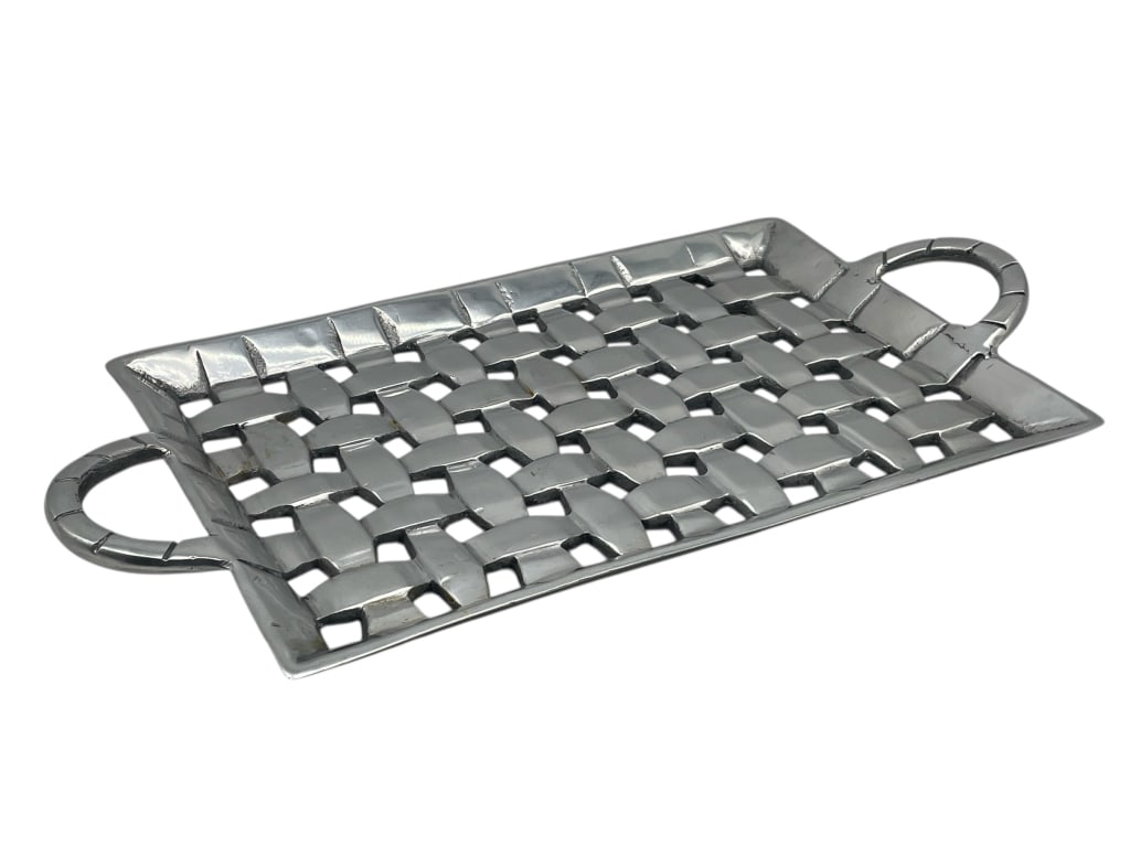 ALUMINUM WOVEN-STYLE RECTANGULAR SERVING TRAY 19" (1 of 5)