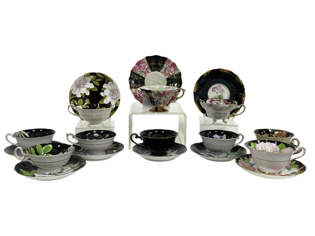 LOT OF 9 ASSORTED VINTAGE TEACUPS AND SAUCERS (1 of 16)