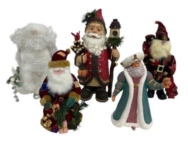 LOT OF FIVE ASSORTED SANTA CLAUS FIGURINES
