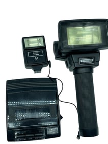 VIVITAR CAMERA FLASHES & GEMINI 8MM REWINDER LOT