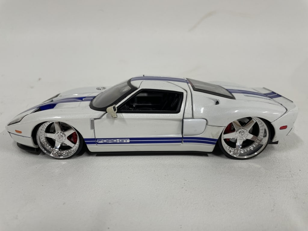 FORD GT DUB CITY DIECAST MODEL CAR 9" (1 of 7)