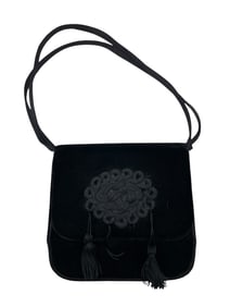 ELIZABETH ARDEN VINTAGE BLACK VELVET EVENING BAG