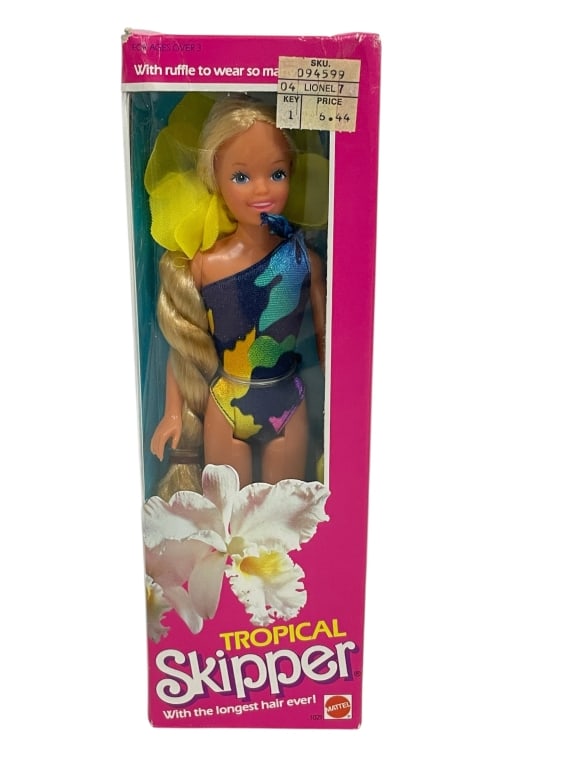 VINTAGE 1980s MATTEL TROPICAL SKIPPER DOLL: VINTAGE 1980s MATTEL TROPICAL SKIPPER DOLL – NEW IN BOX -Vintage 1980s Mattel Tropical Skipper Doll — “With the longest hair ever!” — in her original bright pink box. This collectible Sk