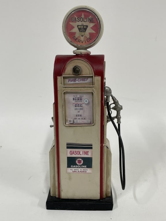 VINTAGE STYLE FIRE-CHIEF GASOLINE PUMP REPLICA 14" (1 of 7)