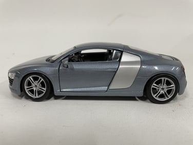 AUDI R8 DIECAST MODEL CAR SILVER GRAY 7"