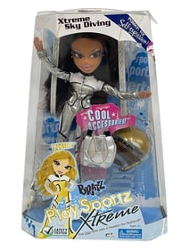 BRATZ PLAY SPORTZ XTREME YASMIN DOLL NIB