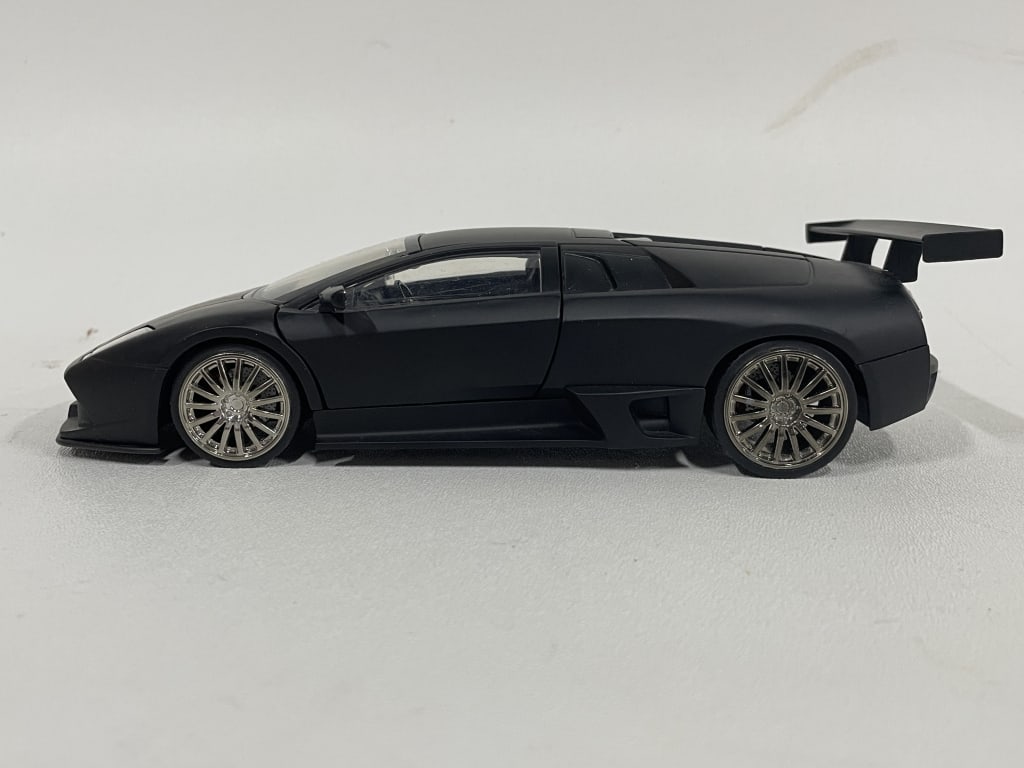 LAMBORGHINI MURCIÉLAGO LP640 DIECAST MODEL CAR 9" (1 of 7)
