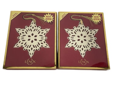 2 LENOX 2004 ANNUAL SNOWFLAKE PORCELAIN ORNAMENTS