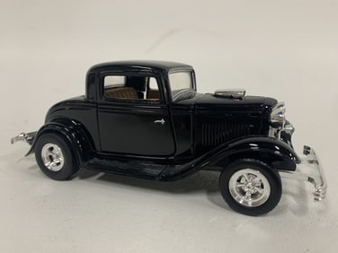 1932 FORD COUPE DIECAST MODEL CAR 7"