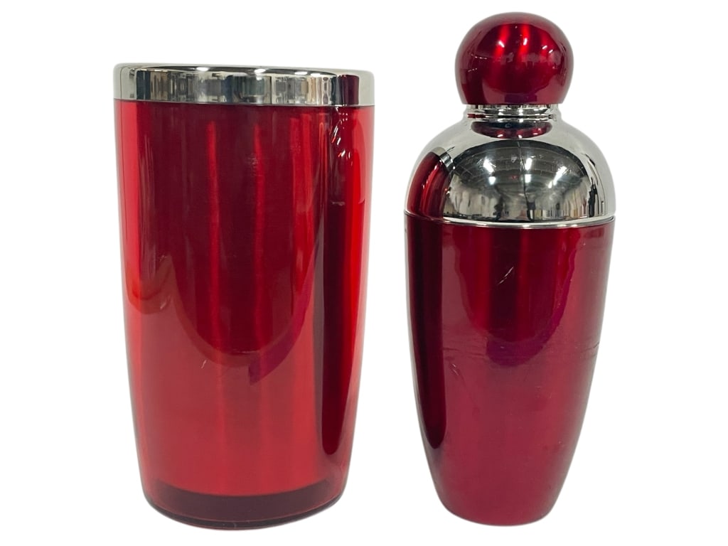 RETRO RED COCKTAIL SHAKER & ICE BUCKET SET (1 of 7)