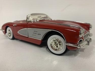 1958 CHEVROLET CORVETTE CONVERTIBLE MODEL CAR 11"