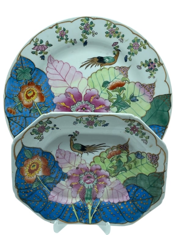 PAIR OF CHINESE EXPORT FAMILLE ROSE DISHES 12": PAIR OF CHINESE EXPORT FAMILLE ROSE DISHES WITH BIRD AND FLORAL MOTIFS -This is a vibrant and visually striking pair of Chinese Export porcelain serving dishes in the Famille Rose (or Fencai) palette,
