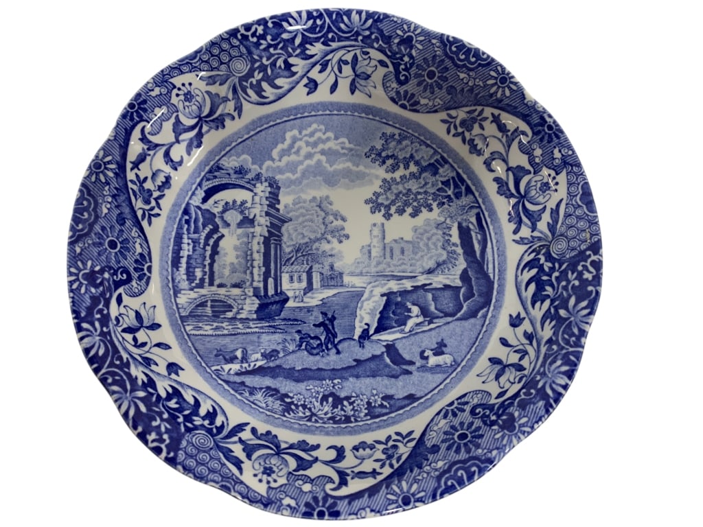 SPODE BLUE ITALIAN DINNER PLATE: SPODE BLUE ITALIAN DINNER PLATE – MADE IN ENGLAND -Classic Spode “Blue Italian” dinner plate featuring the iconic pastoral scene framed by a richly detailed floral border. This timeless blue