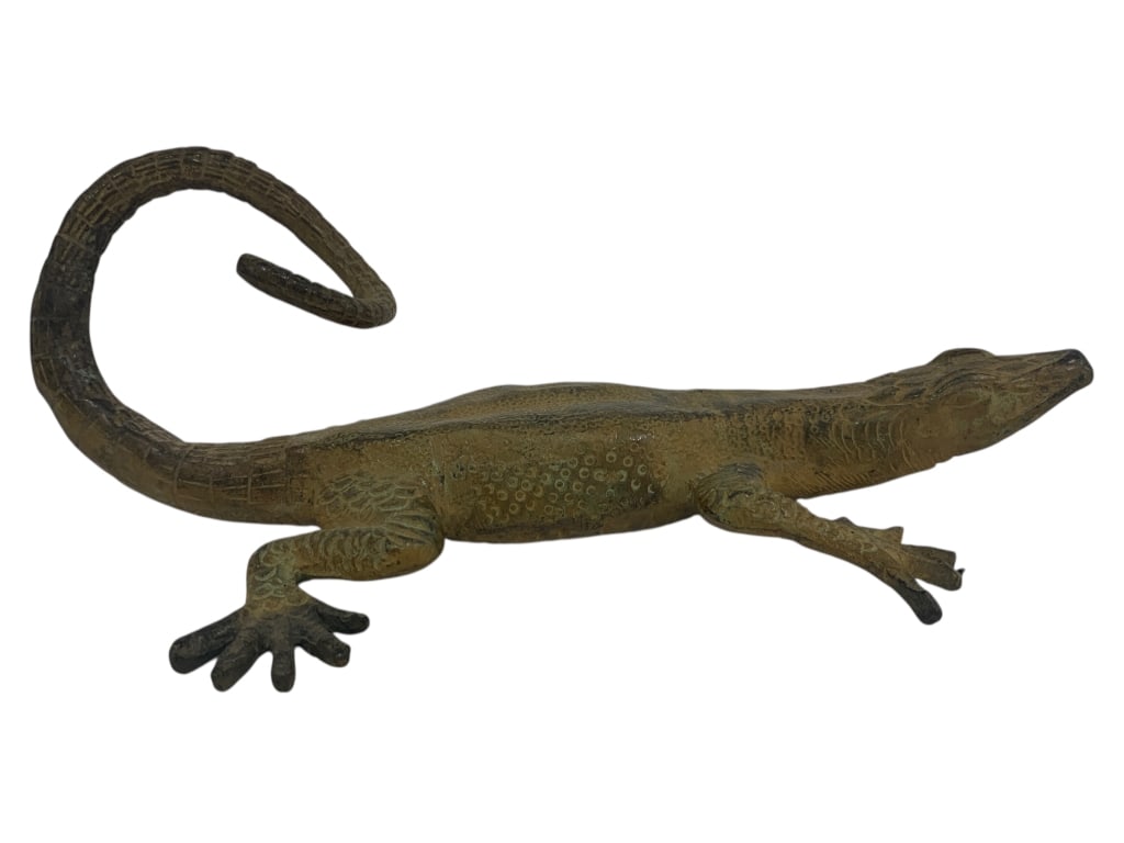 METAL SCULPTED TEXTURED LIZARD IZITO FIGURINE 8": METAL SCULPTED TEXTURED LIZARD IZITO FIGURINE 8" - metal workmanship - sculpted sitting lizard - curled tail and textured skin - great condition - 8" long msn By bidding on this listing, you understan