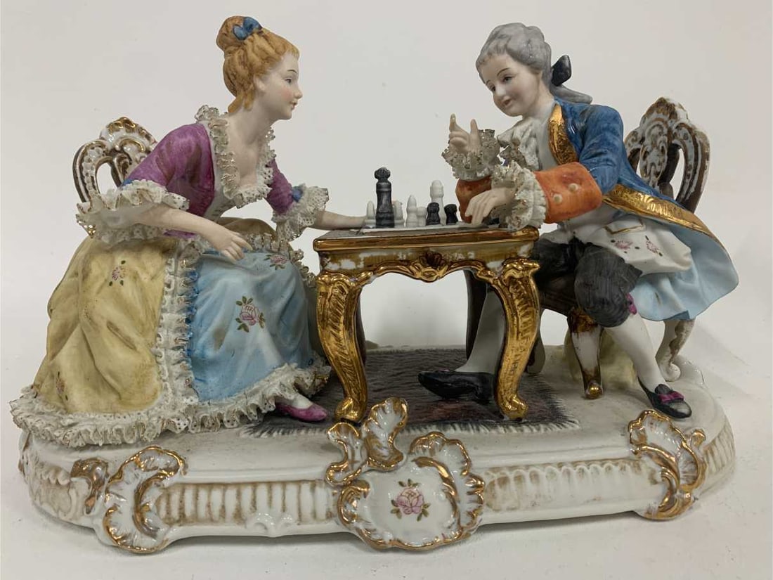 VICTORIAN FIGURINE GENT LADY PLAY CHESS PORCELAIN (1 of 9)