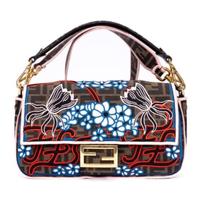 FENDI KALIGRAPHY BAGUETTE  BROWN/IVORY KALIGRAPHY