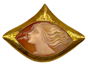 CAMEO BROOCH IN MODERNIST 18K ITALY GOLD FRAME 8G