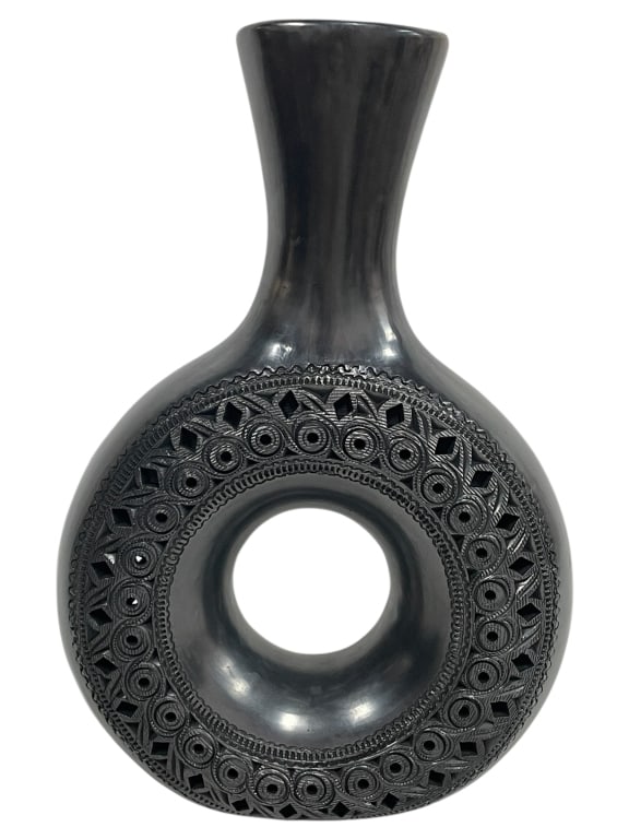 OAXACAN BLACK CARVED BARRO NEGRO POTTERY VASE 13" (1 of 8)