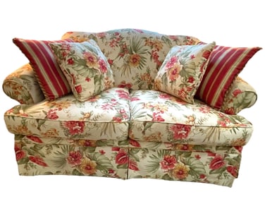 CRAFTMASTER VINTAGE FLORAL UPHOLSTERED LOVESEAT